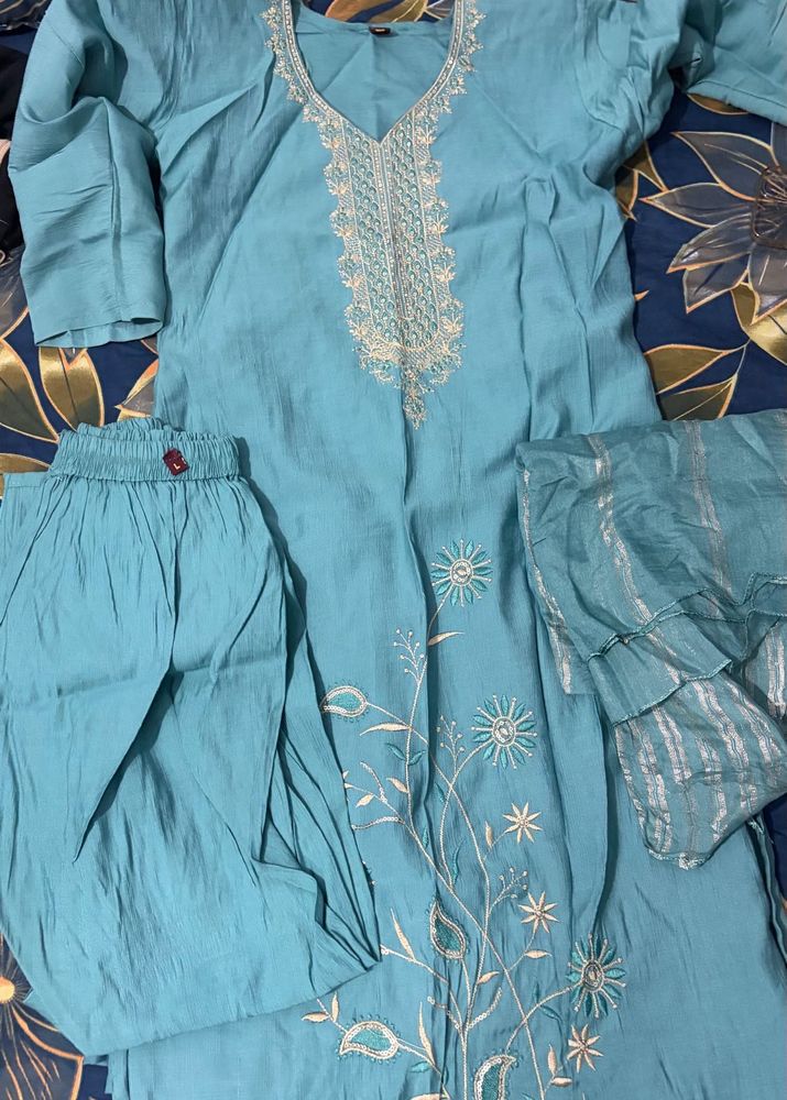 Beautiful Teal Embroidered Kurta Set