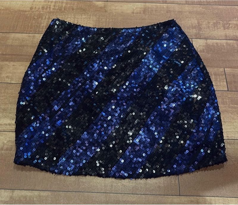 Sparkling Sequin mini skirt