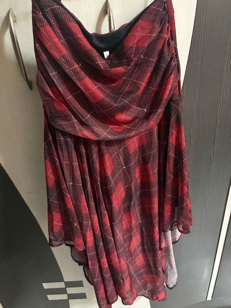 Chic Red Plaid Asymmetrical skirt