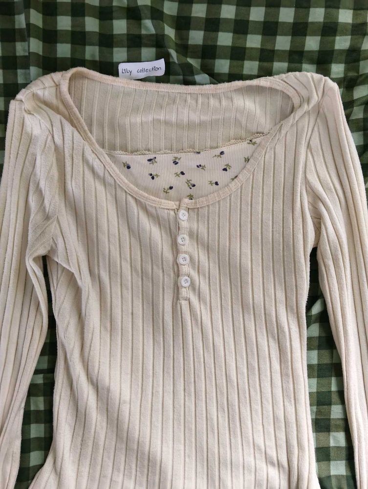 cream henley full sleeve top + fake cami peakin