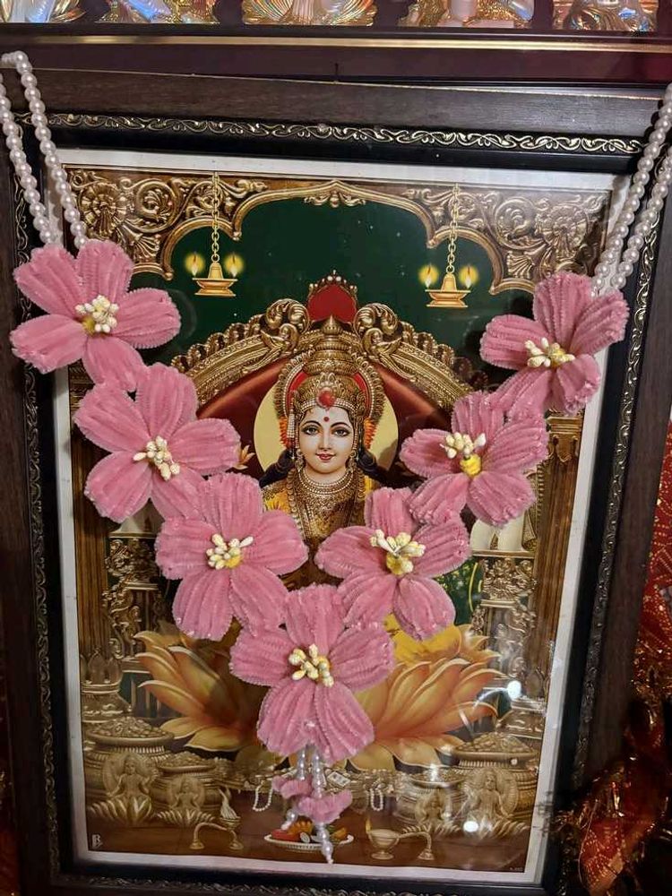 Decorative Garland with Lakshmi Image