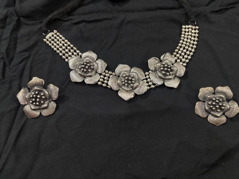 Floral Design Oxidized Silver Necklace Set