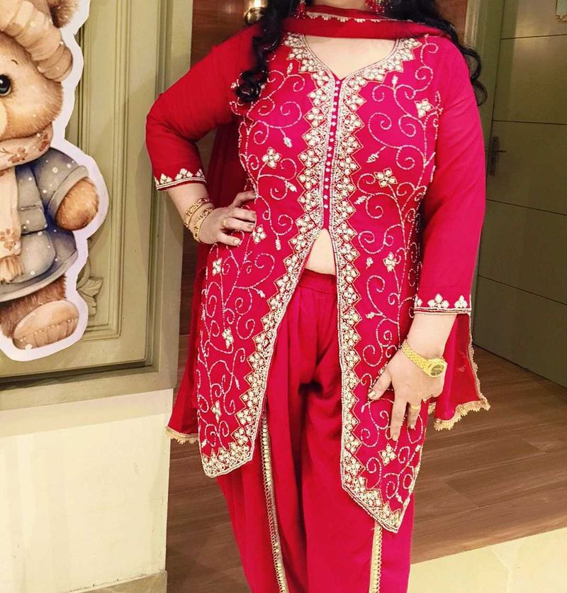 Majenta party wear dhoti suit set in xl size