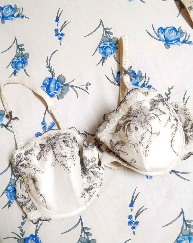 Lace Bra - Wired