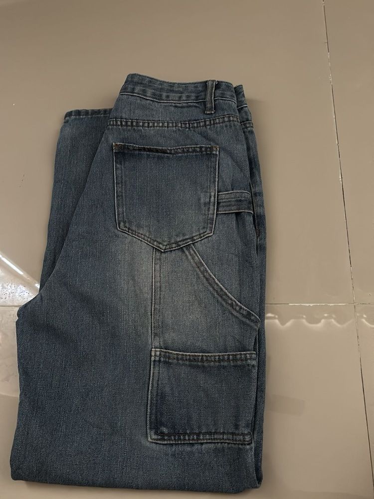 baggy jeans!