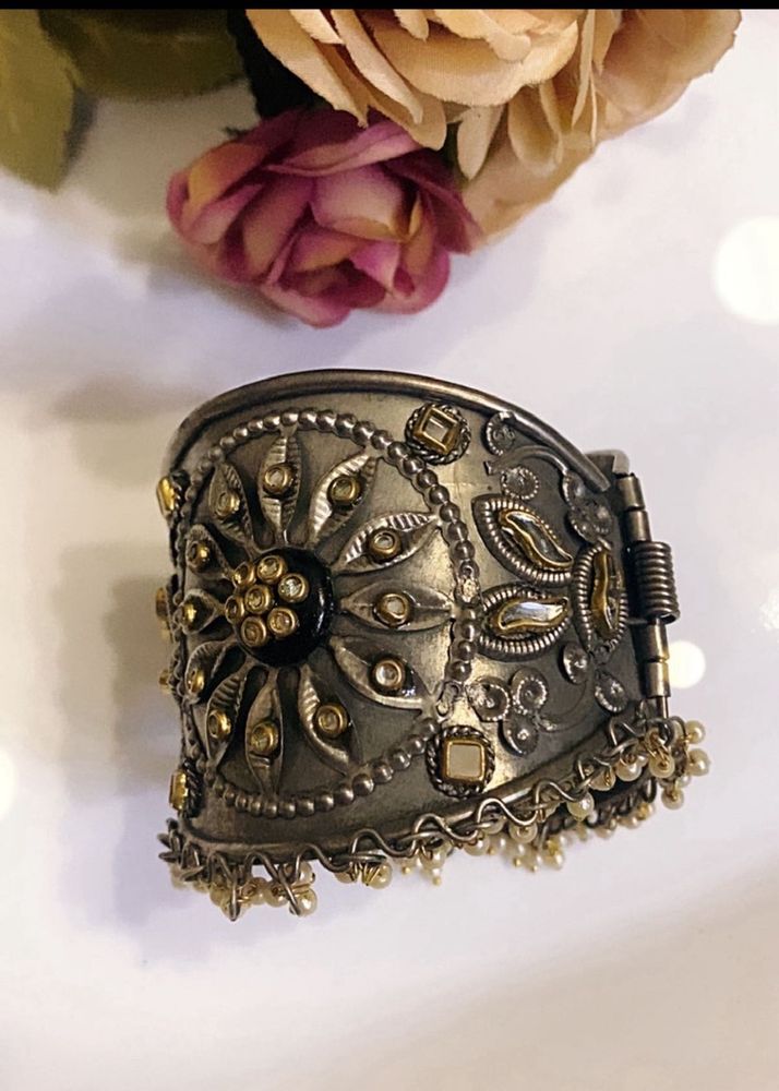 Exquisite Oxidized Kada Bangle