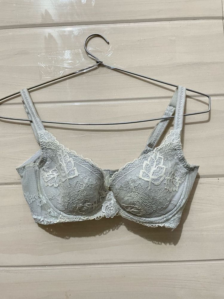 Elegant Lace Bra