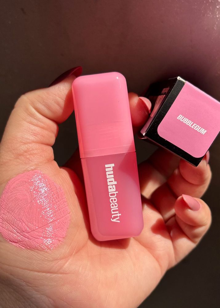 Huda Beauty Bubblegum filter blush