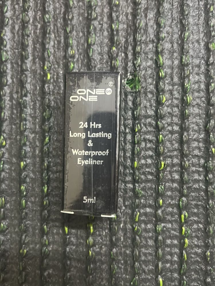 OneOn 24 Hr Waterproof Eyeliner