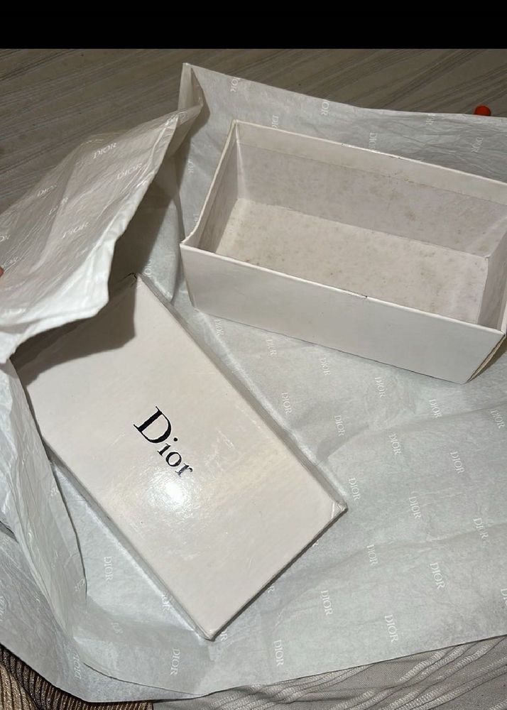 dior box with paper