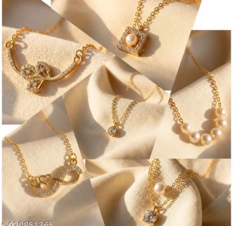 Elegant Gold Chain Necklace Set