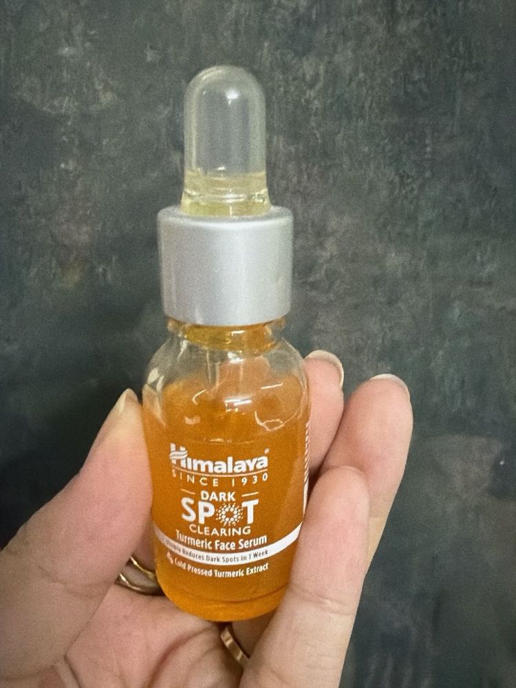 Himalaya Dark Spot Clearing Turmeric Face Serum