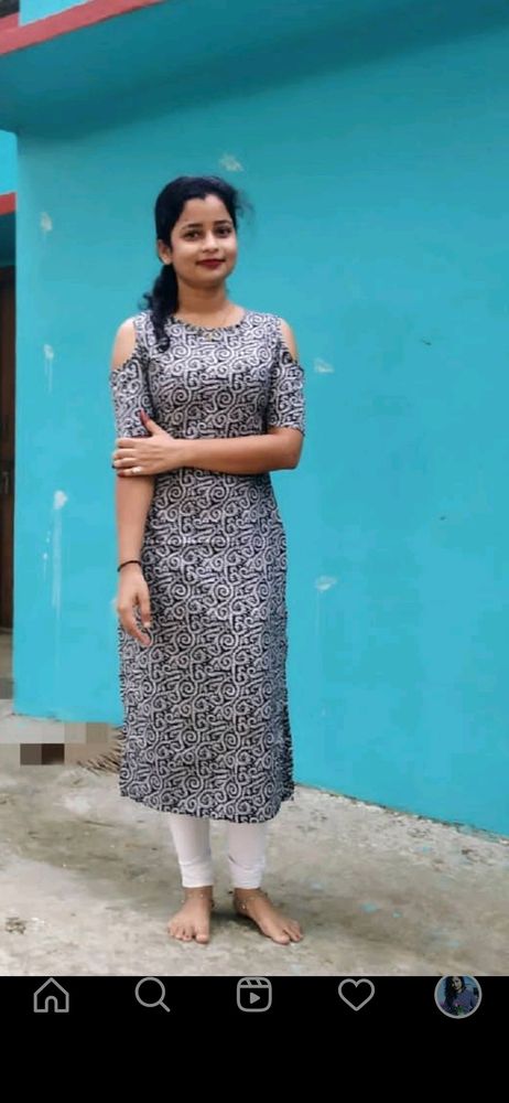 beautiful cold shoulder  kurti (upto 34) having some margin also(soft crape fabric)