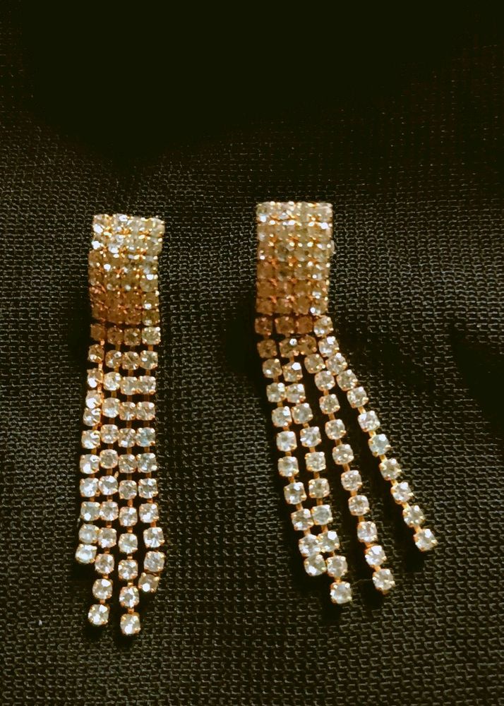 Artificial Earring(Gold And Stone)
