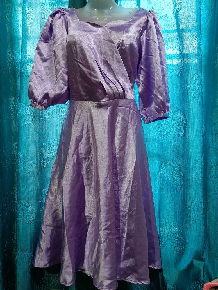 Elegant Lavender Midi Dress