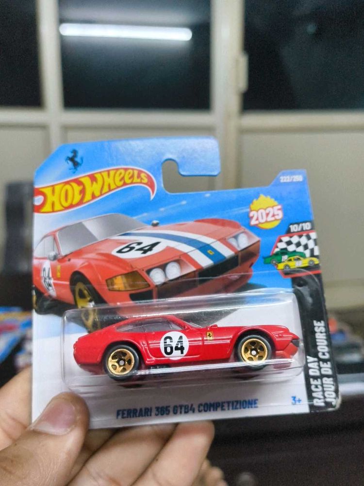 Hot Wheels Ferrari 365 GTB4 Competitione