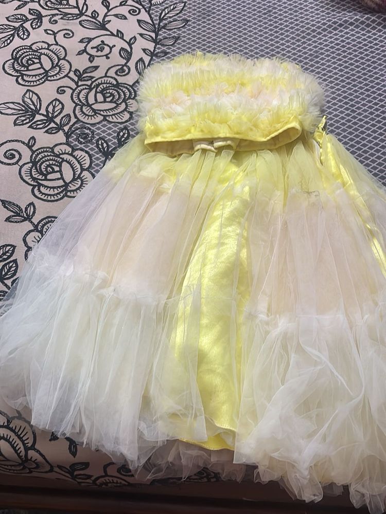 Stunning Yellow  Choli