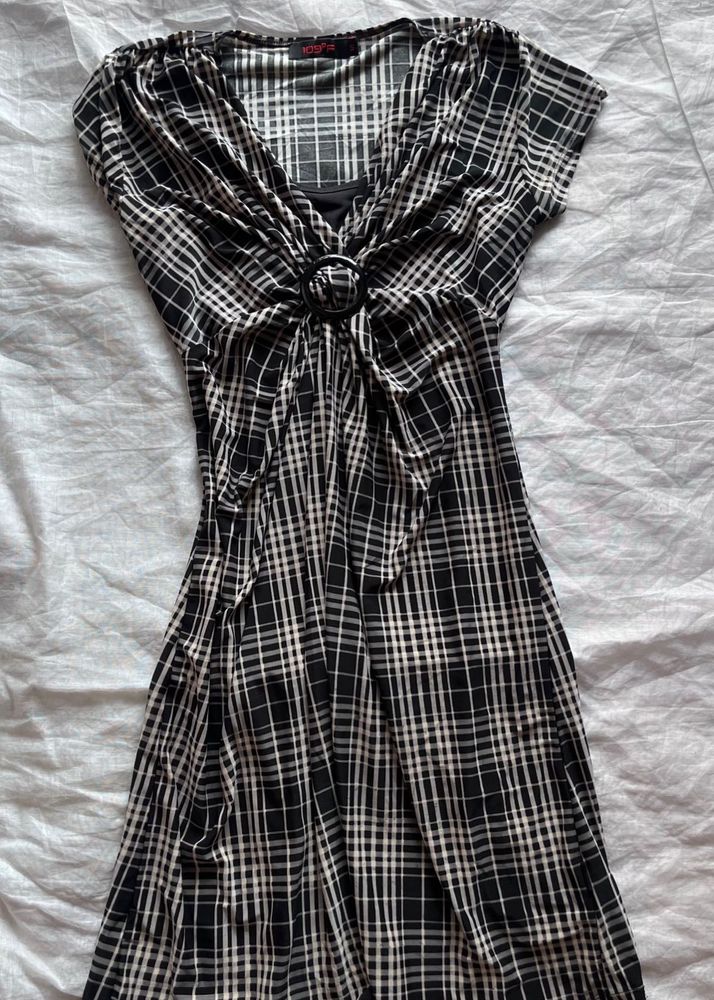 Chic Plaid Wrap Dress