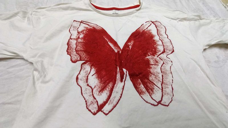 Price drop!! Red Butterfly Graphic Tee