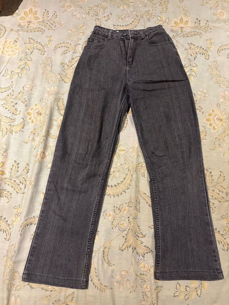 Classic High-Waisted Denim Jeans