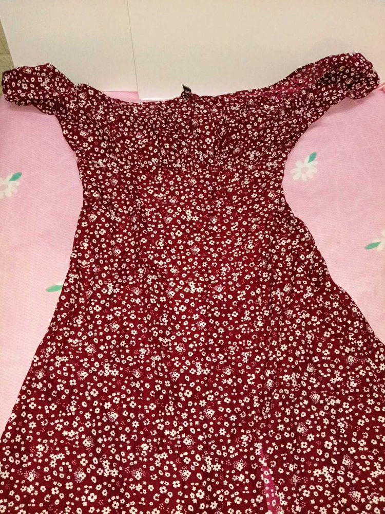 Chic Floral Off-Shoulder Mini Dress