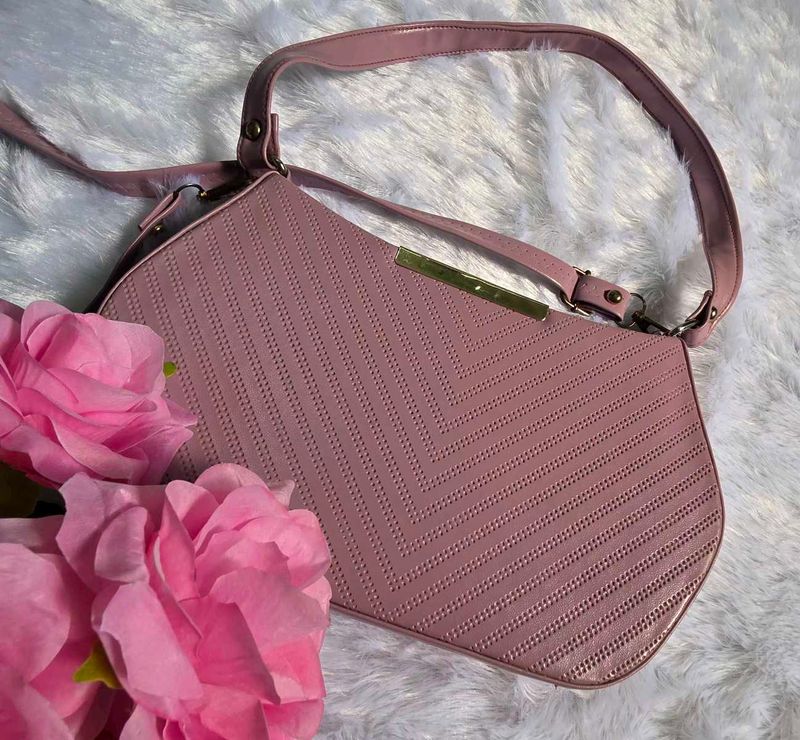 Elegant Pink Textured Shoulder Bag | Minimal Chic