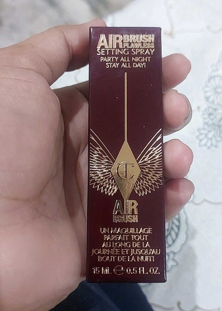 Charlotte Tilbury Airbrush Setting Spray