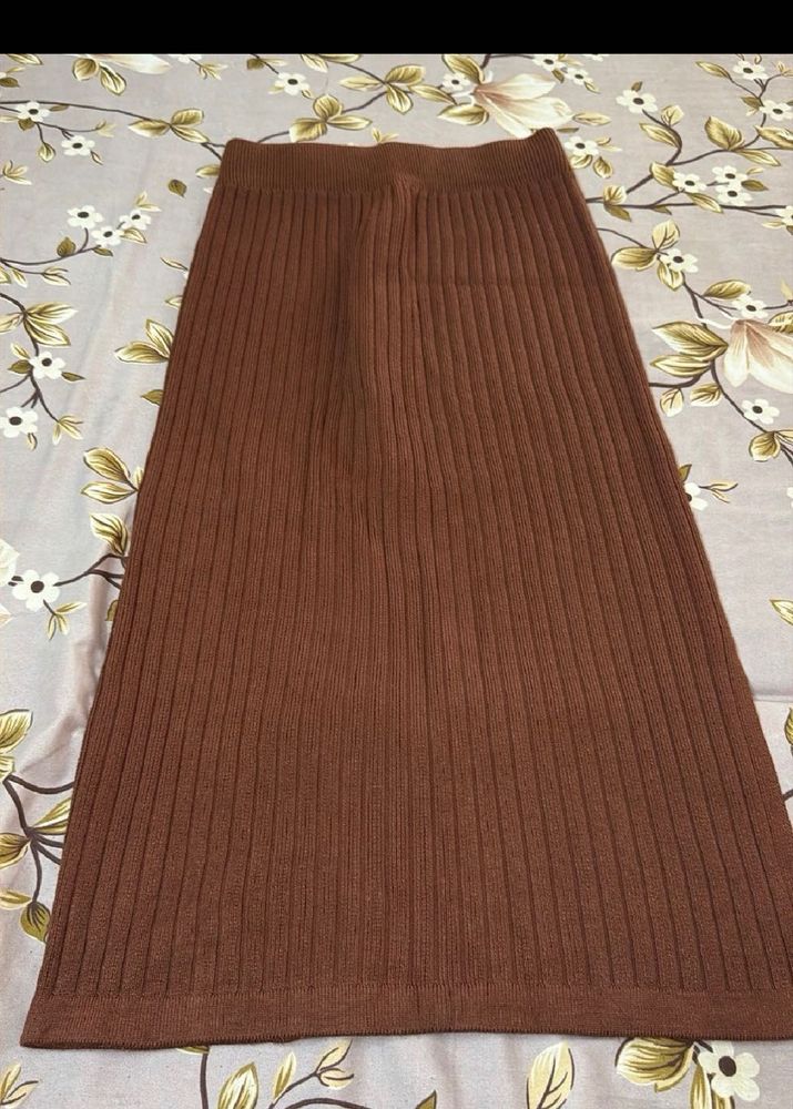 Ribbed Knit Maxi Skirt