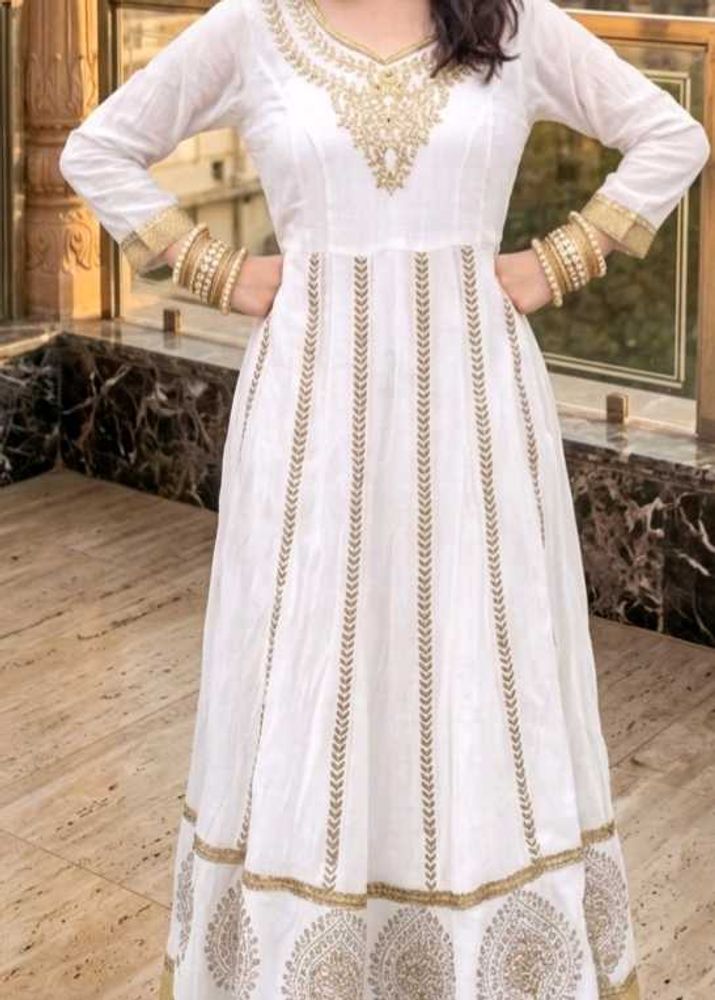 ✨ Beautiful White &amp; Gold Anarkali Dress
