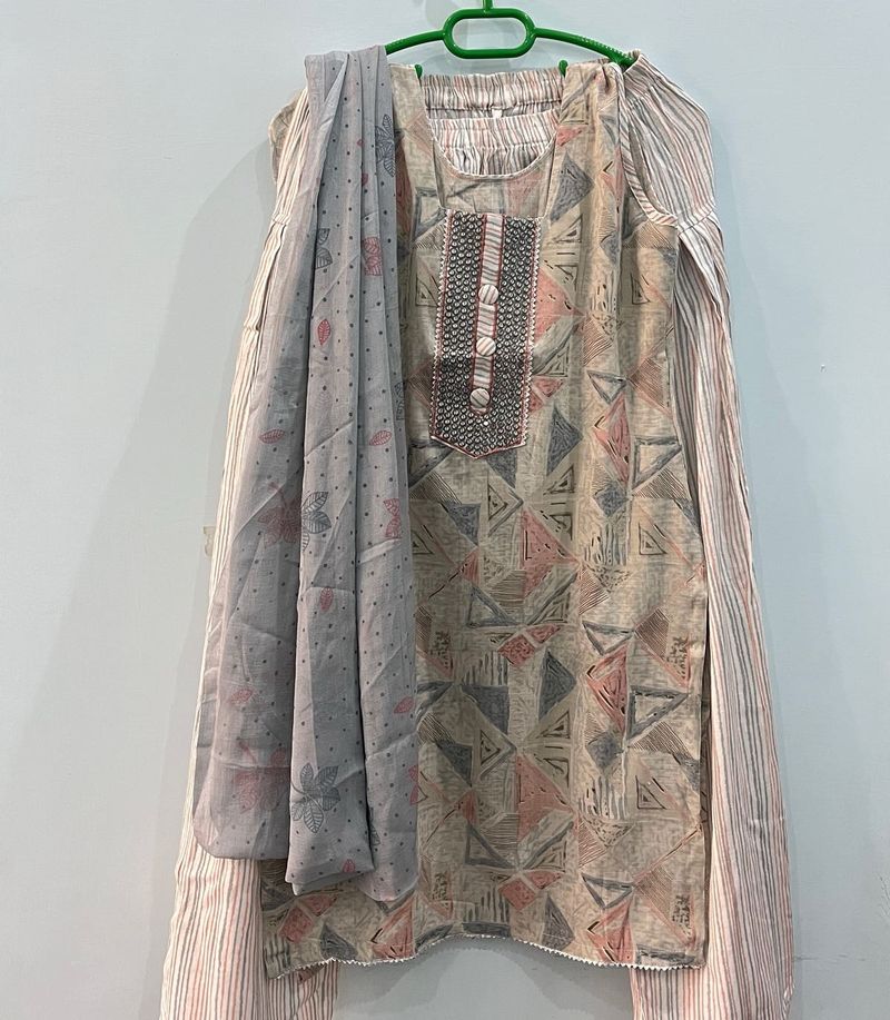 Stylish Geometric Print Kurta Set with Dupatta