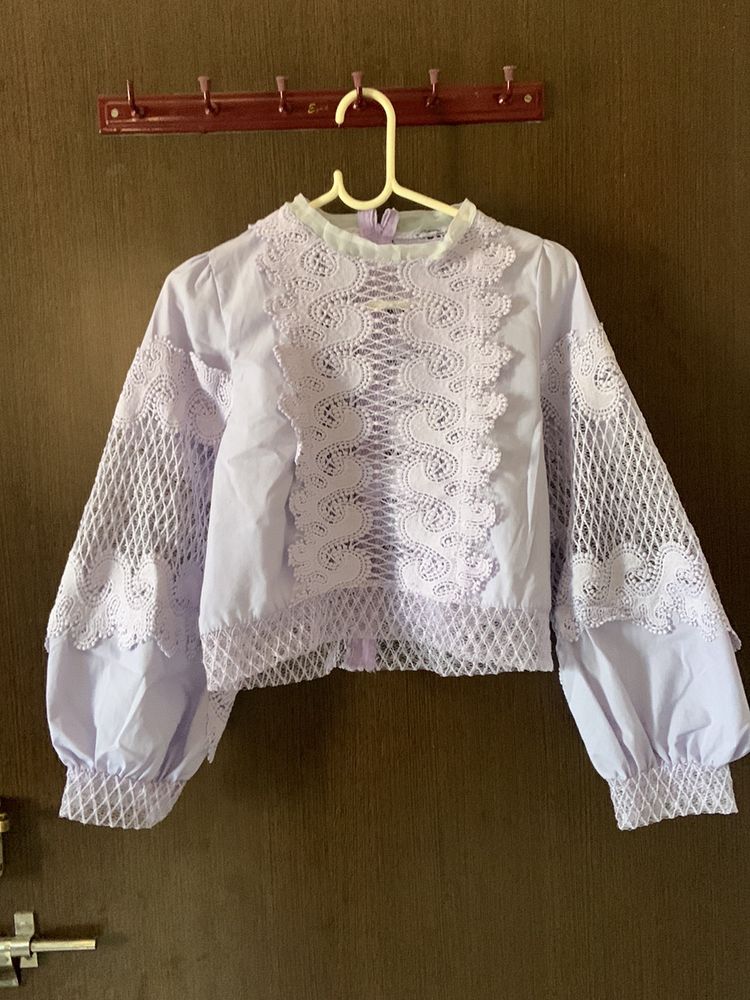 PUFF SLEEVES NET TOP