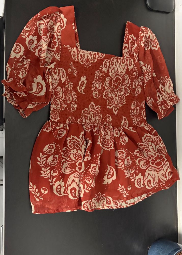 Chic Red Floral Print Smocked Peplum Top