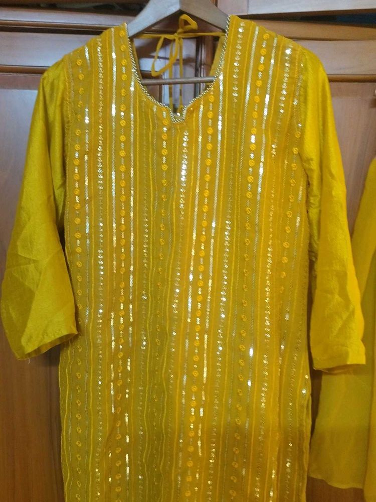 Elegant Yellow Kurta Set