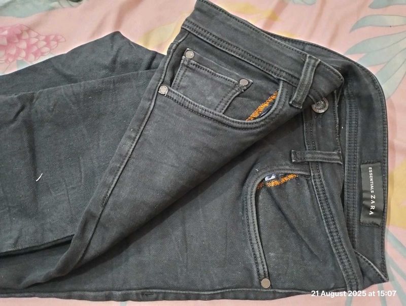Zara Essentials Blue Jeans