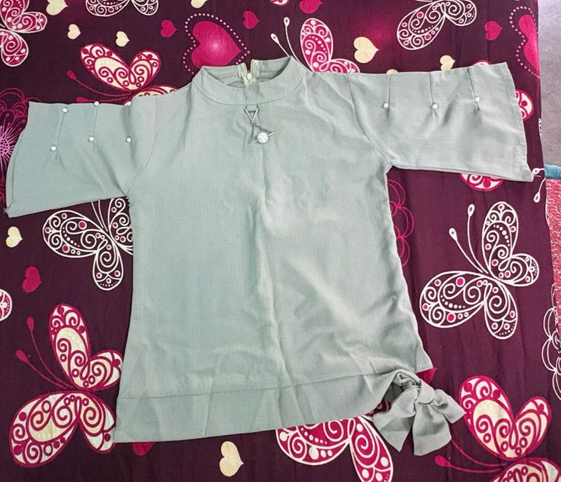 Stylish Pearl Embellished Kurta for Women