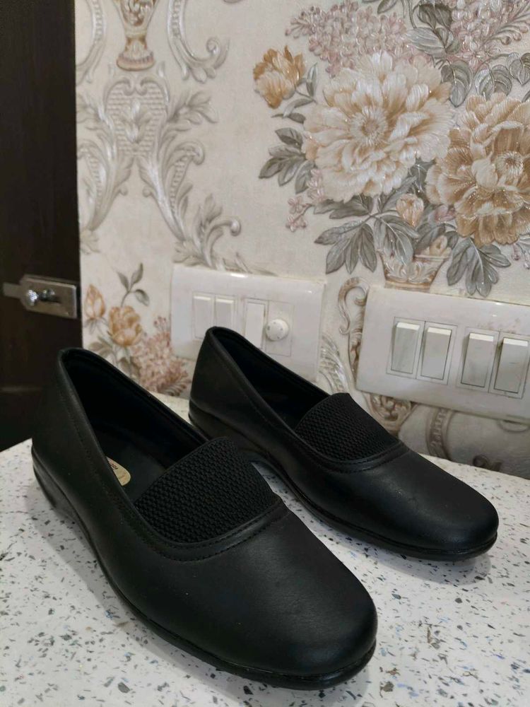Classic pure leather Black Loafer sandels