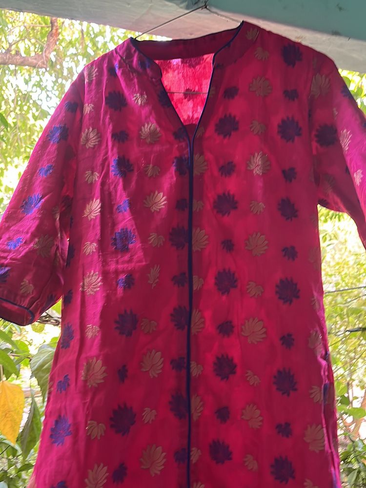 Women’s Banarasi Silk Kurta Pink