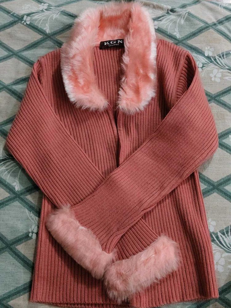 Chic Pink Cardigan with Fur Trim