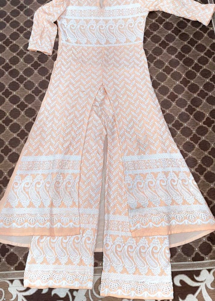 🔥🔥 Peach Chikankari Kurta Set