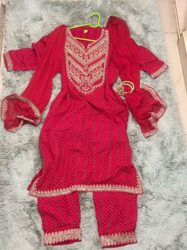 Neeru’s Red L 🔥 kurta With Pallazo And dupatta