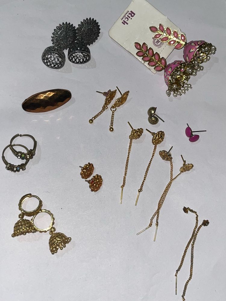 combo of 10 earrings, 2 foot rings and a pin