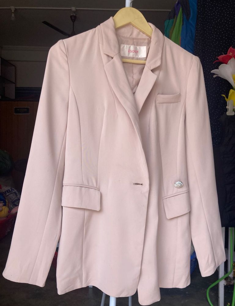 Chic Pink Double-Breasted Blazer