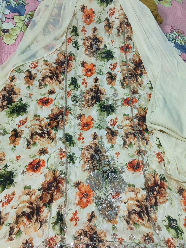 Floral Kurta Set with Embellishments