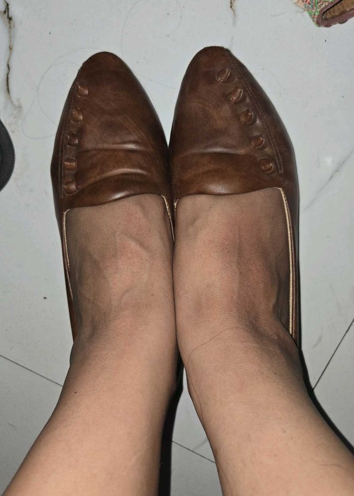 Stylish Brown Pointed Toe Flats