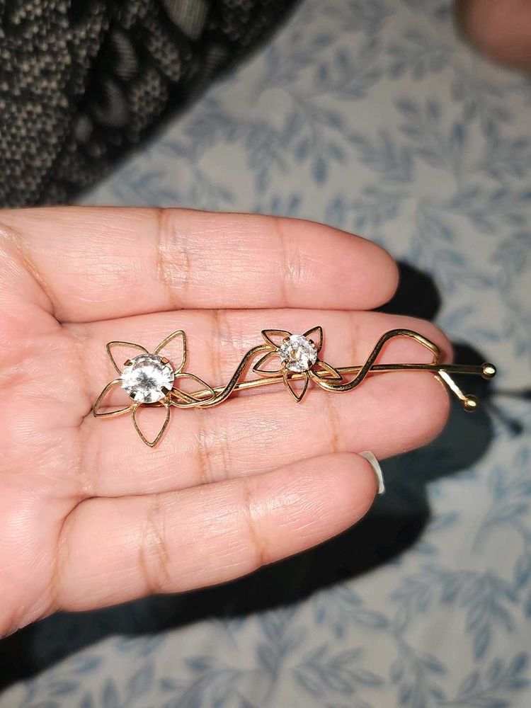 Floral Hair Pin with Rhinestones
