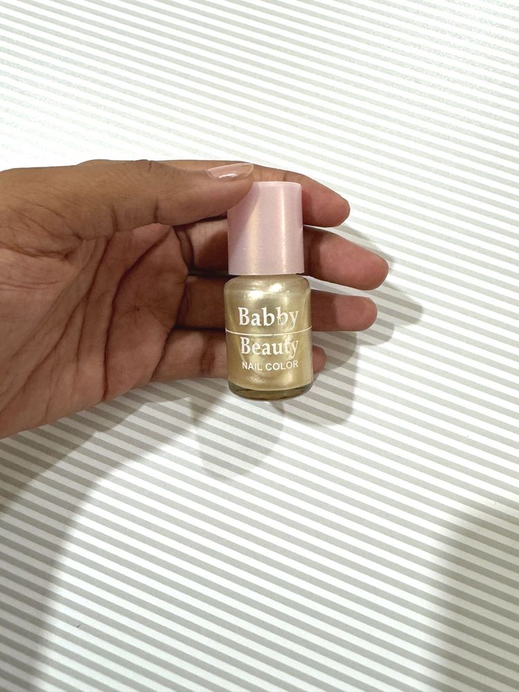 white chrome Nailpaint
