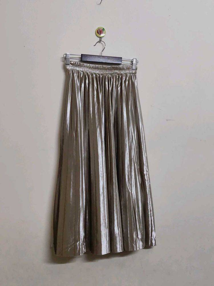 Metallic Pleated Skirt