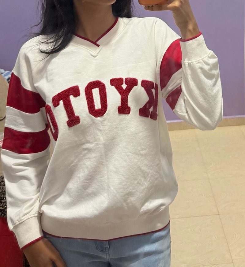 Y&amp;F Kyoto V-Neck Sweatshirt