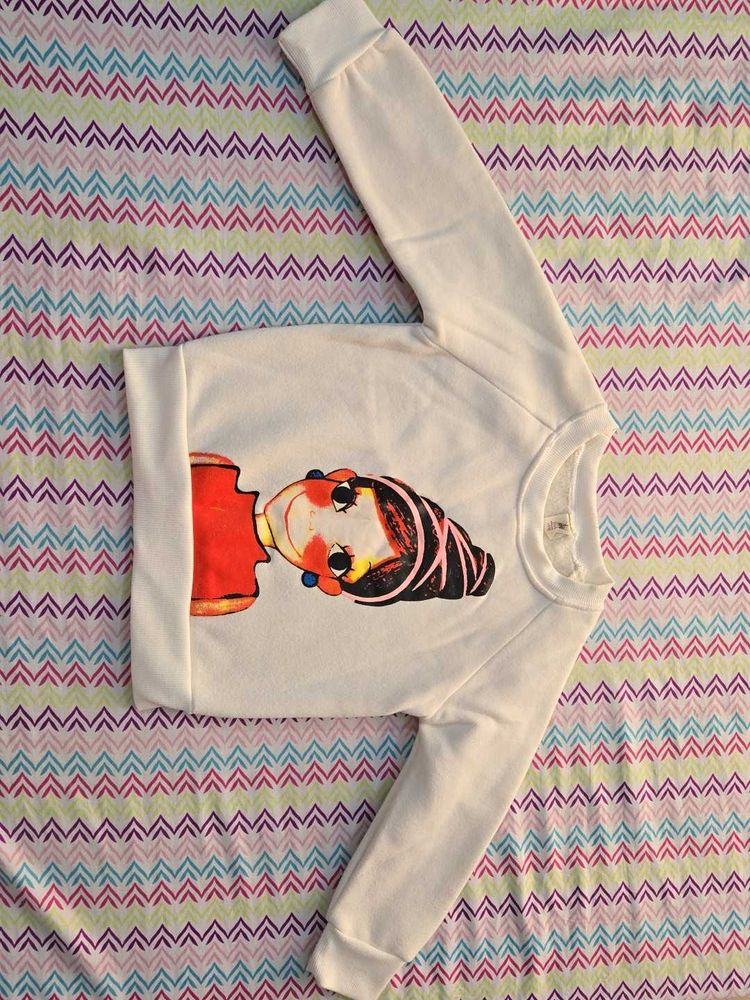 White Fleece Top (Like new) 🆕 PLS DONT BARGAIN