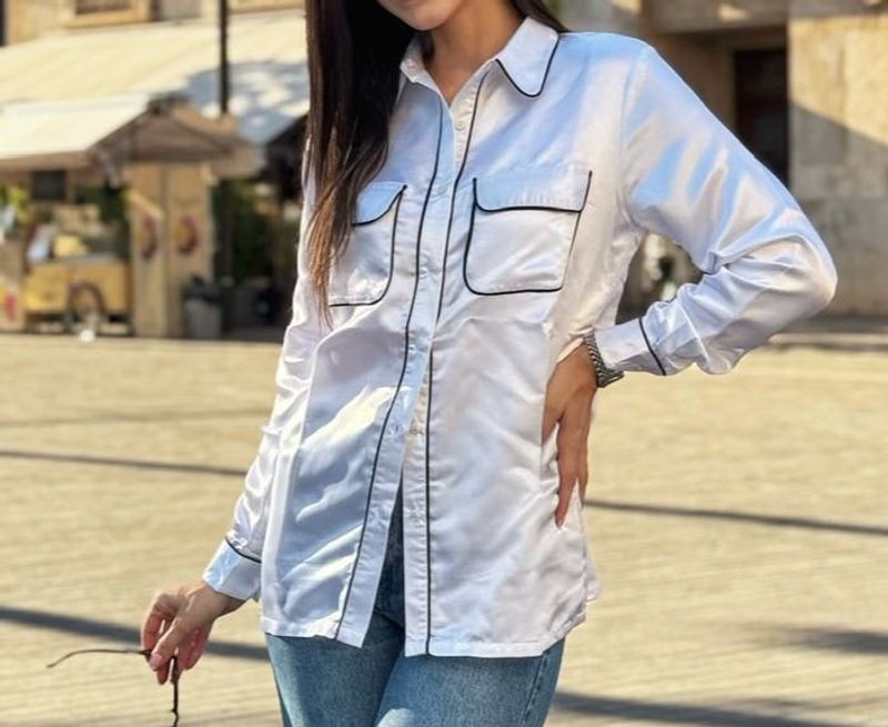 How When Wear Satin shirt, new with tag